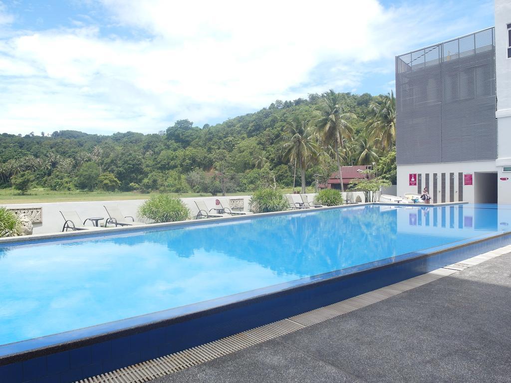 Favehotel Cenang Beach Langkawi Exterior photo